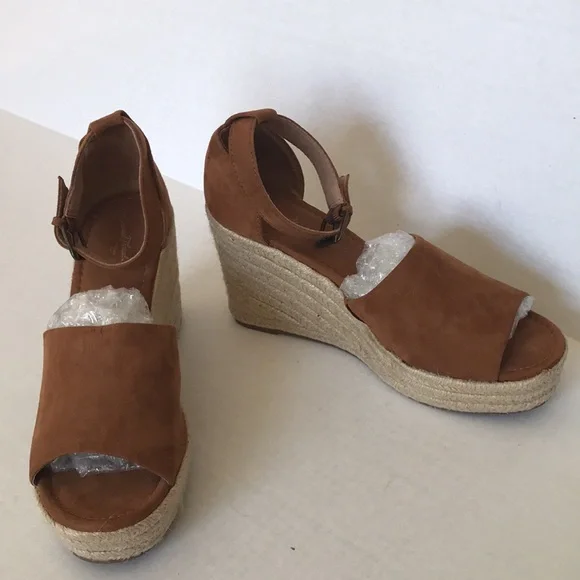EUC Universal Thread Faux Suede Espadrilles Wedge Cognac Sandals Size 9 - Picture 7 of 12